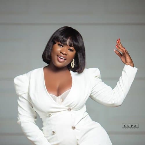 Sista Afia - Paper ft Victor AD